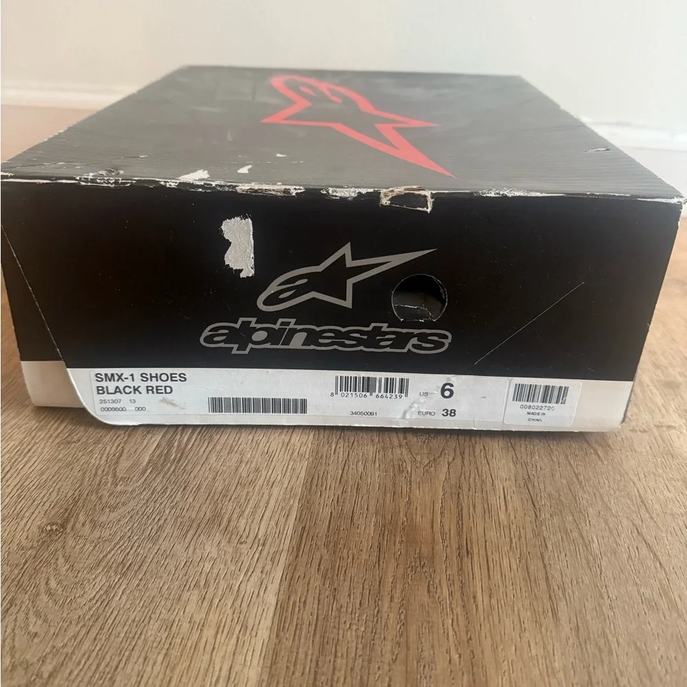 Alpinestars Women’s Black and Red Boots - Picture 3 of 3